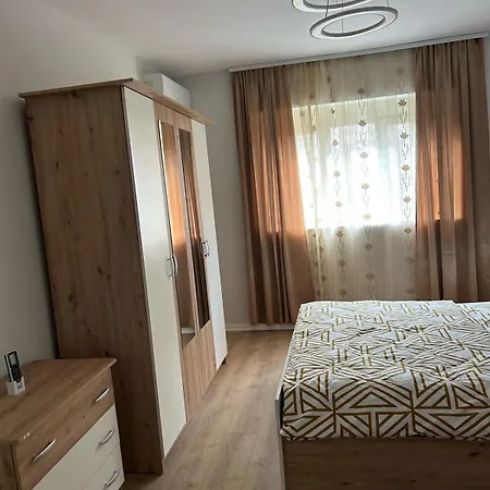 Apartment Cute At Centre Tirana
